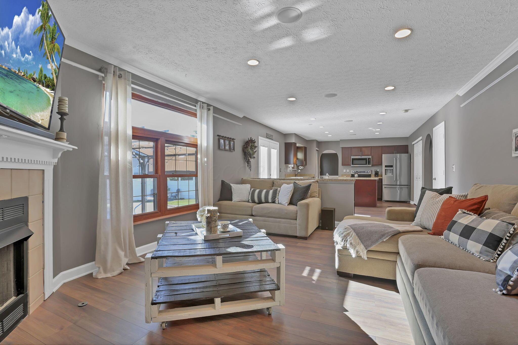 Grove City, Ohio 43123, United States, 3 Bedrooms Bedrooms, ,4 BathroomsBathrooms,Residential,Coming Soon,233736