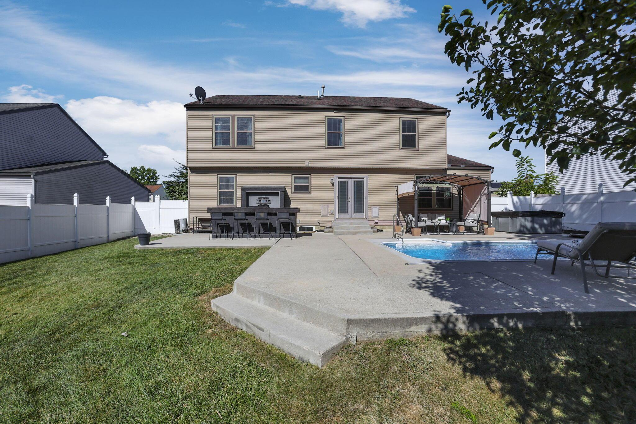 Grove City, Ohio 43123, United States, 3 Bedrooms Bedrooms, ,4 BathroomsBathrooms,Residential,Coming Soon,233736