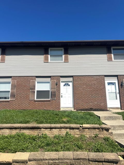 Photo of 2722 Walden Bluff Court, Grove City, OH 43123 (MLS # 226009024)