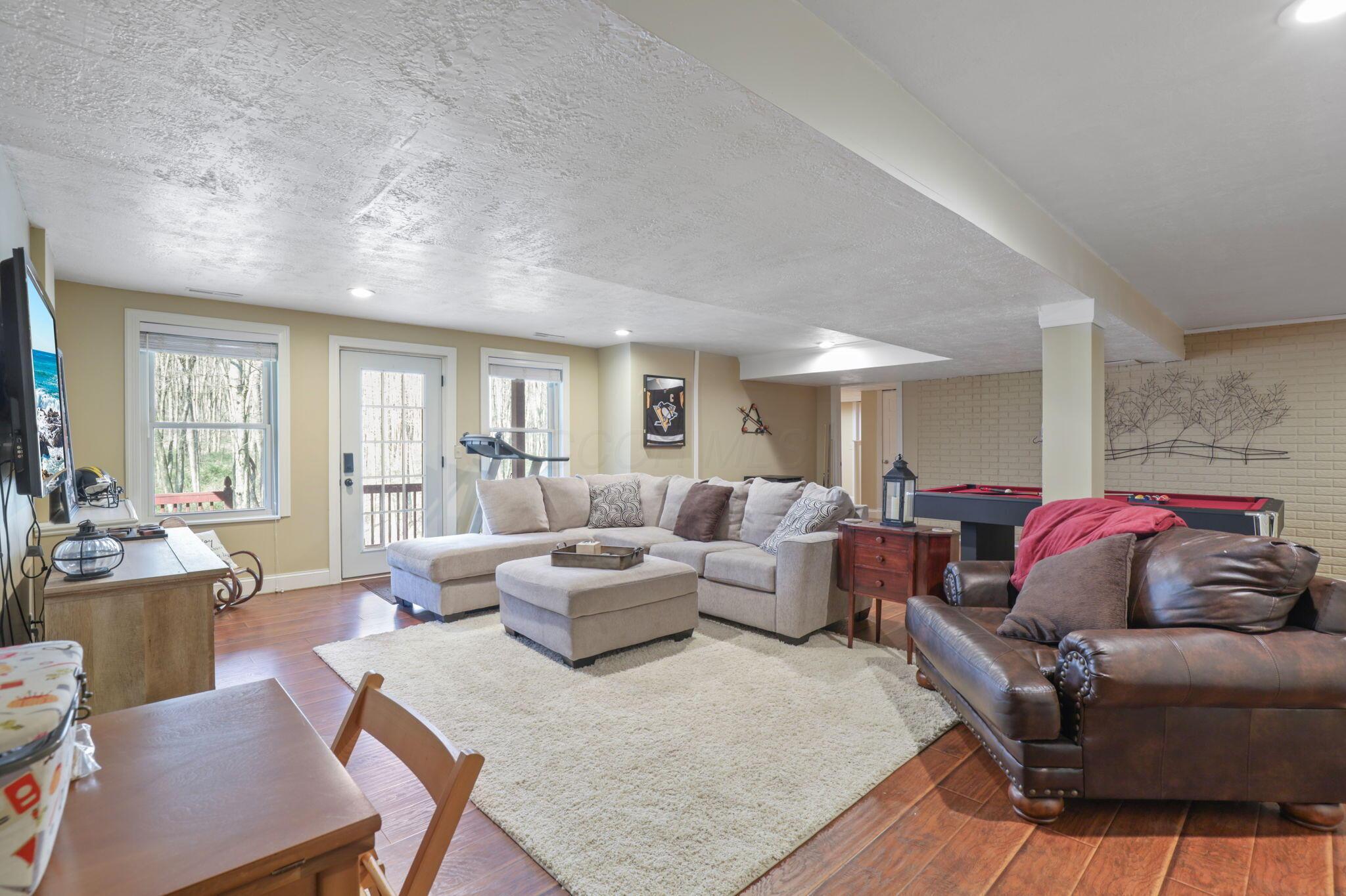 12855 Rain Rock Road, Utica, Ohio image 46