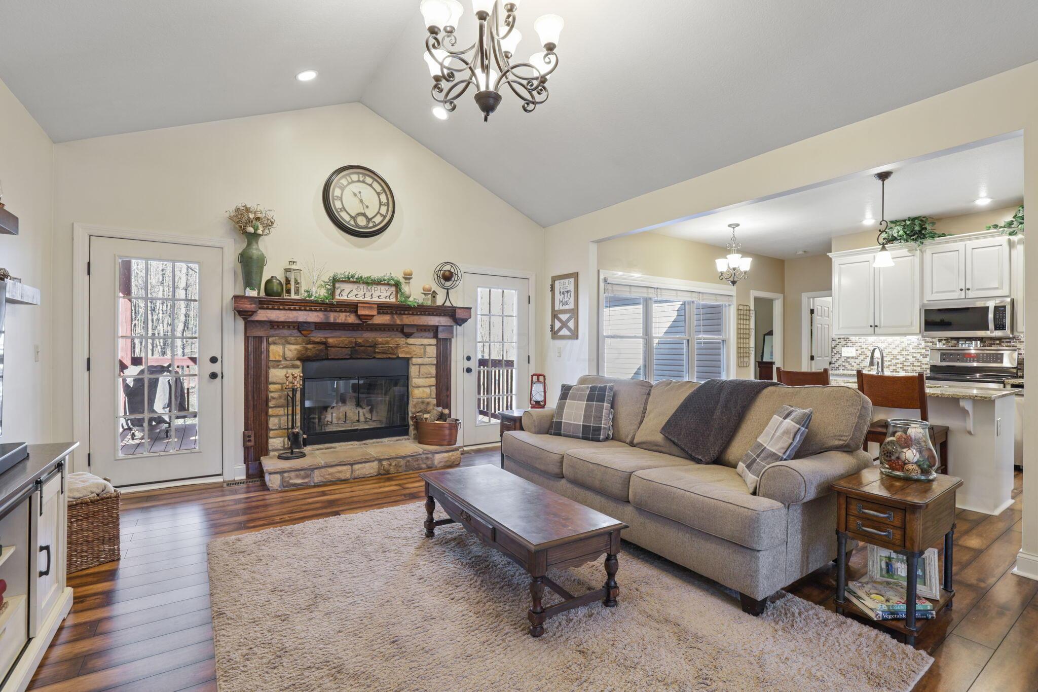 12855 Rain Rock Road, Utica, Ohio image 15