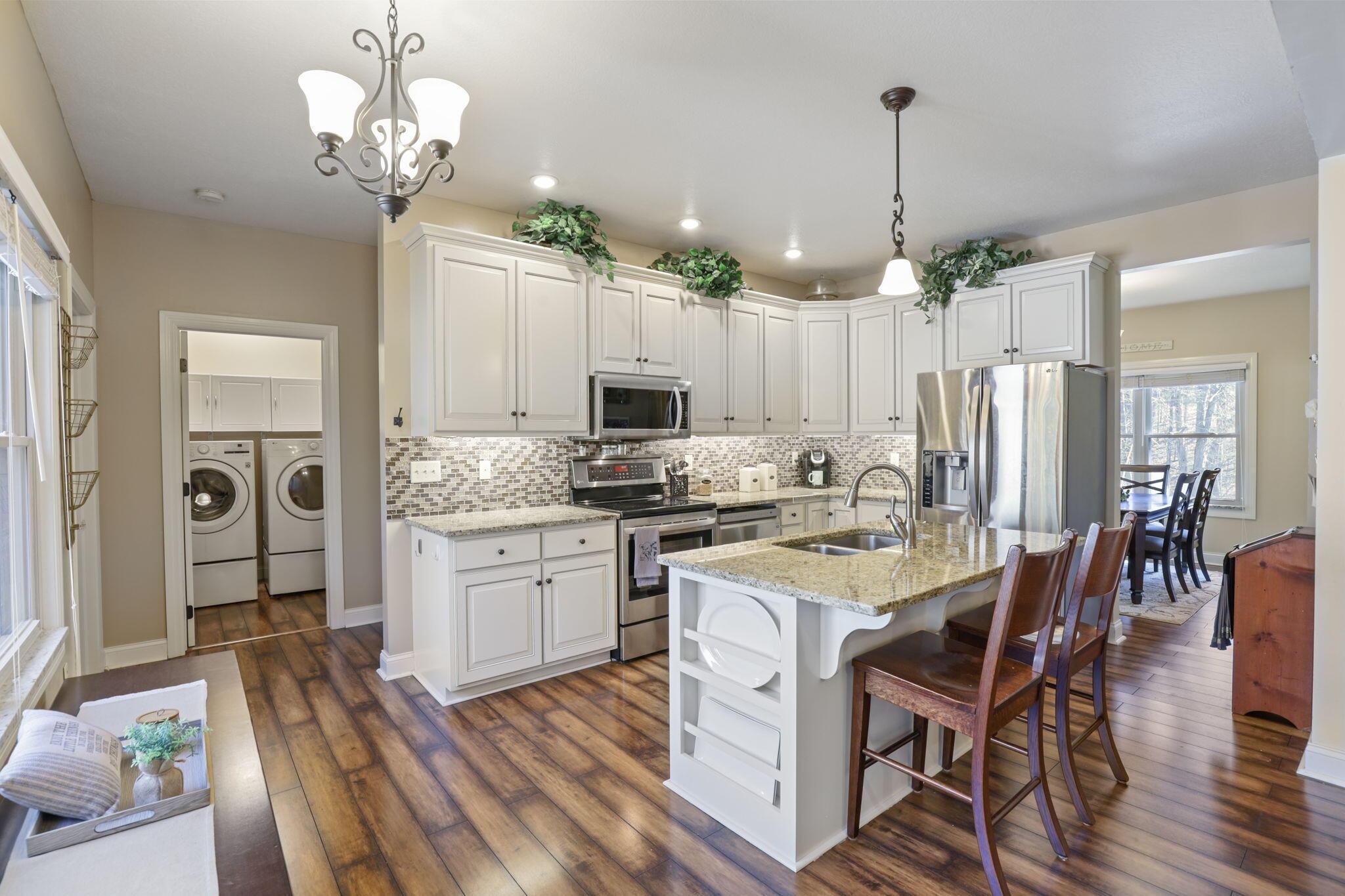 12855 Rain Rock Road, Utica, Ohio image 22