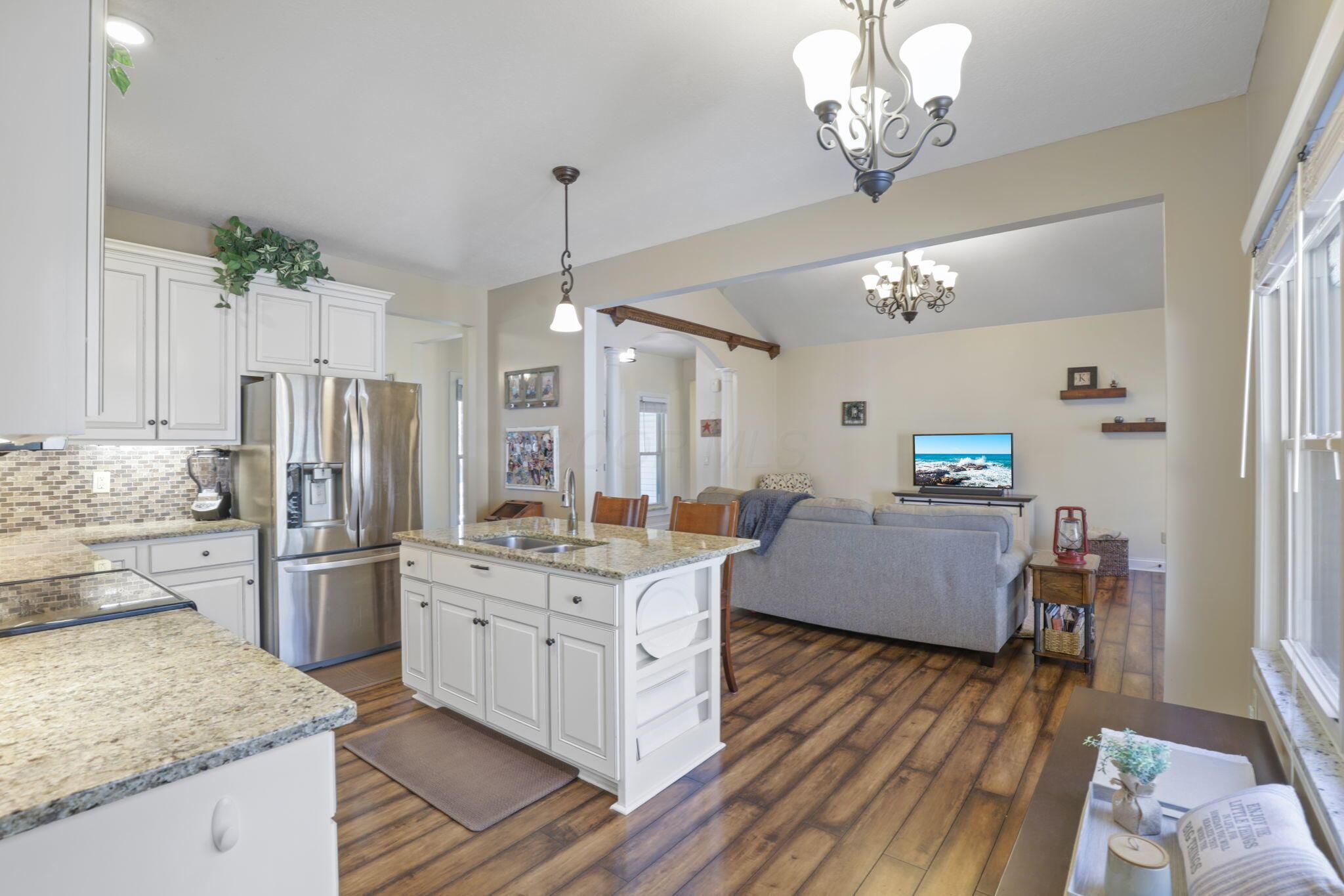12855 Rain Rock Road, Utica, Ohio image 21