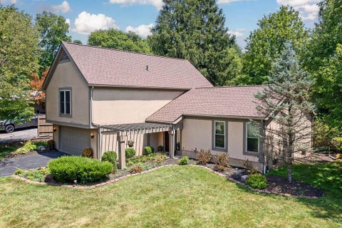 Homes For Sale - 7032 Foxmoor Place<br/> Columbus, OH 43235