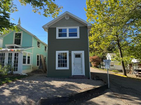 Photo of 255 9th Street, Lancaster, OH 43130 (MLS # 225039212)