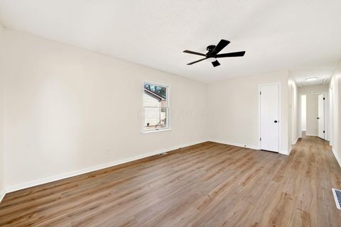 Tiny photo for 47 Cottage Street, Lockbourne, OH 43137 (MLS # 225037600)