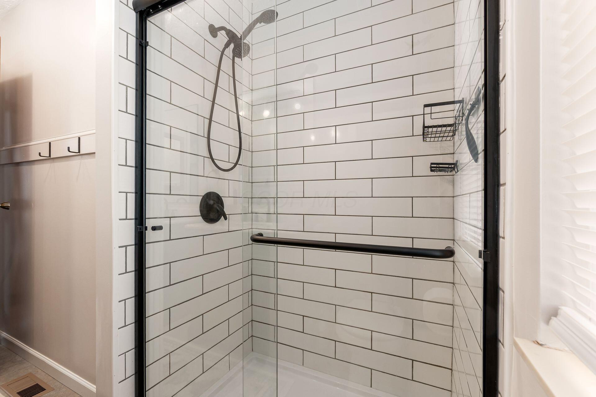 3446 Frenchpark Drive, Columbus, Ohio image 32