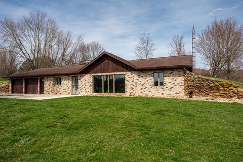 Photo of 26140 Township Rd 37, Coshocton, OH 43812 (MLS # 226007442)