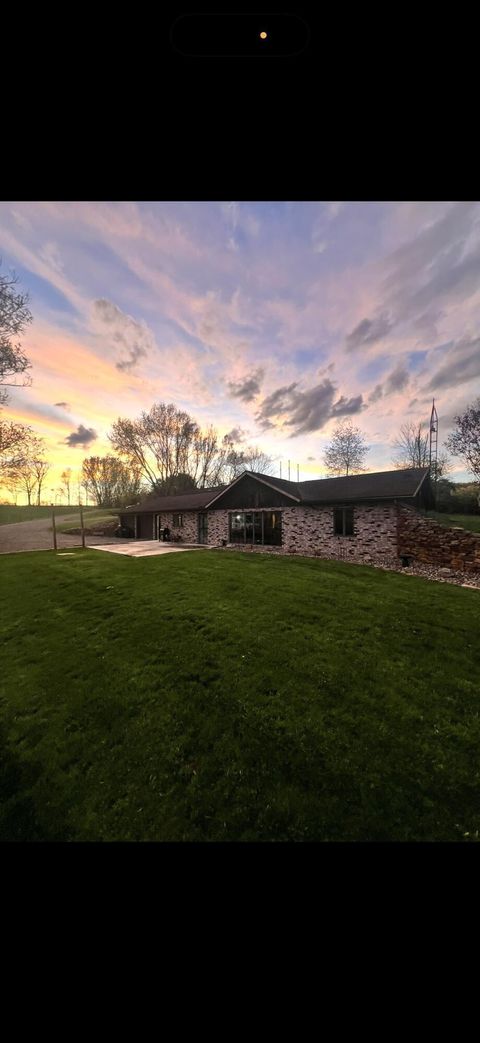 Photo of 26140 Township Rd 37, Coshocton, OH 43812 (MLS # 226007442)