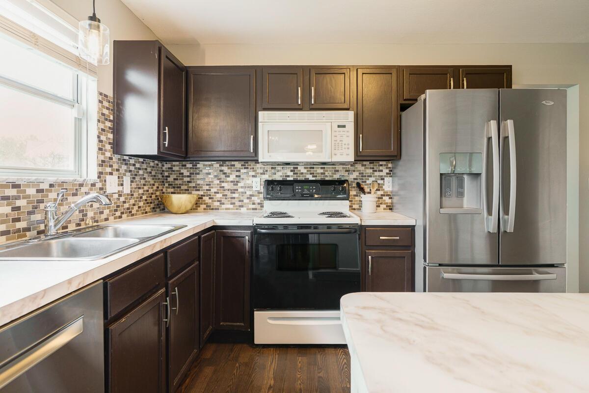 5270 Gladstone Place, Hilliard, Ohio image 9