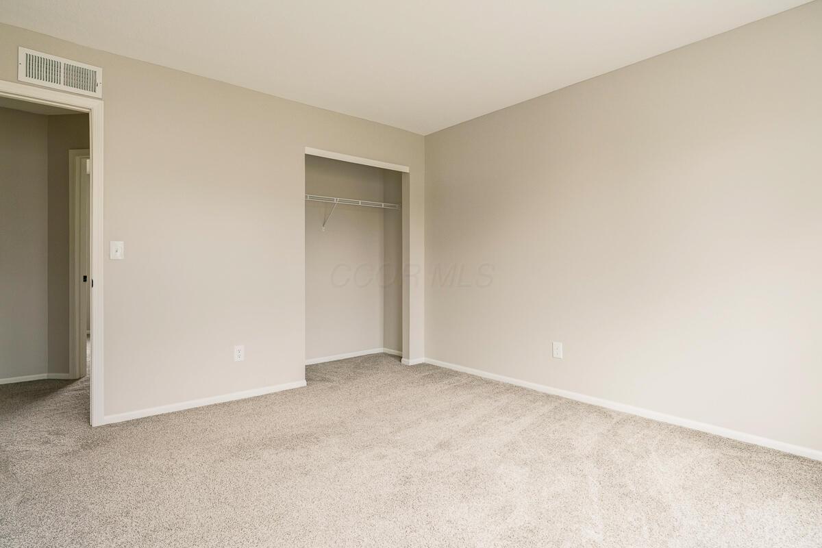 5270 Gladstone Place, Hilliard, Ohio image 24