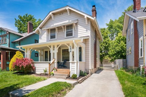 Photo of 154 E Kelso Road, Columbus, OH 43202 (MLS # 226016915)