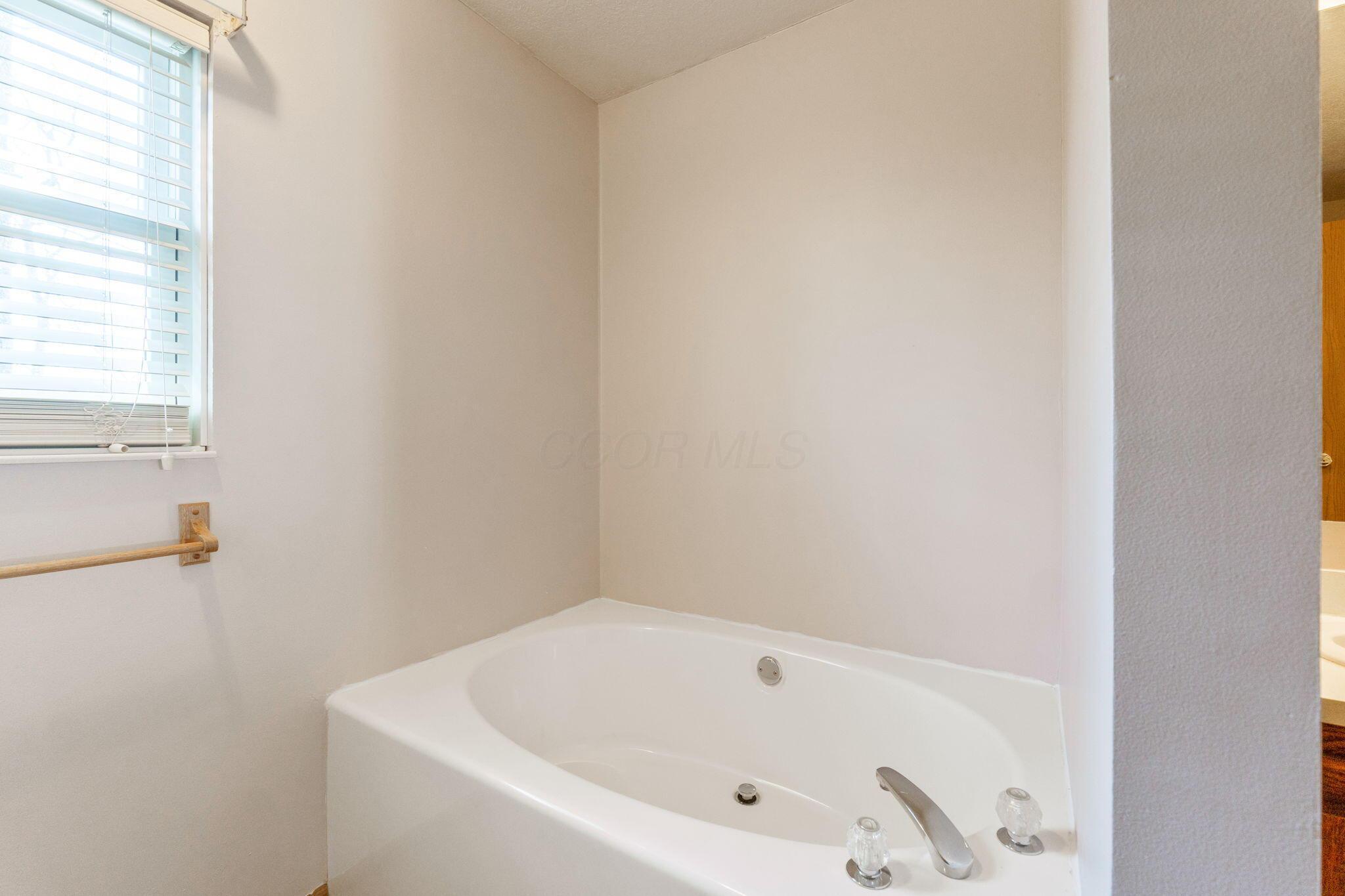 6180 Revenge Road, Lancaster, Ohio image 34