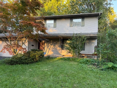Photo of 4966 Almont Drive, Columbus, OH 43229 (MLS # 226037817)