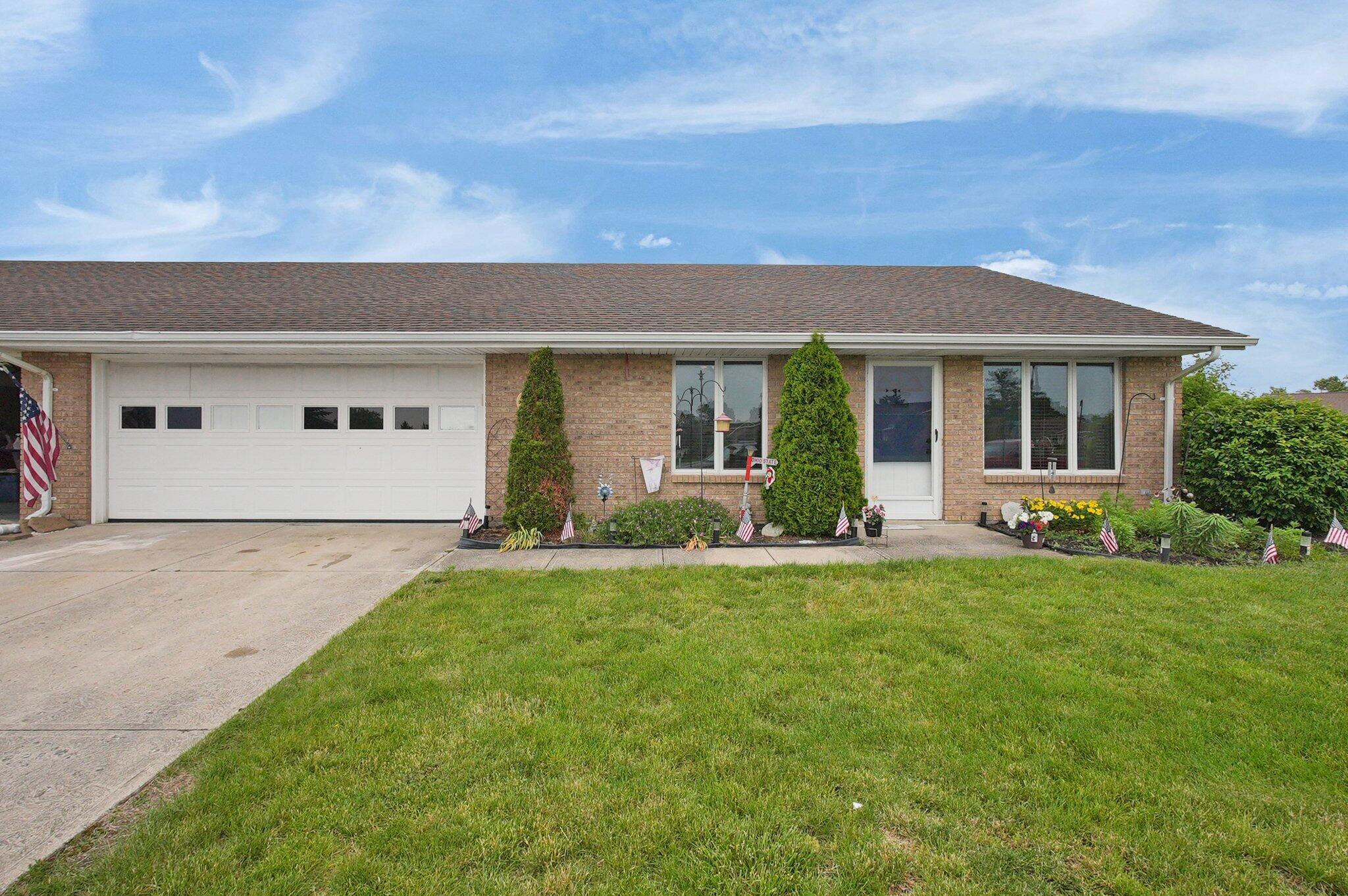 452 Samantha Circle #10, London, Ohio image 1