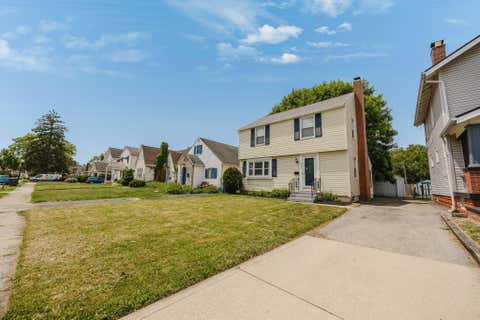 Tiny photo for 575 Chestershire Road, Columbus, OH 43204 (MLS # 226025904)