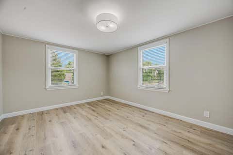 Tiny photo for 575 Chestershire Road, Columbus, OH 43204 (MLS # 226025904)