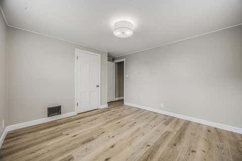 Tiny photo for 575 Chestershire Road, Columbus, OH 43204 (MLS # 226025904)