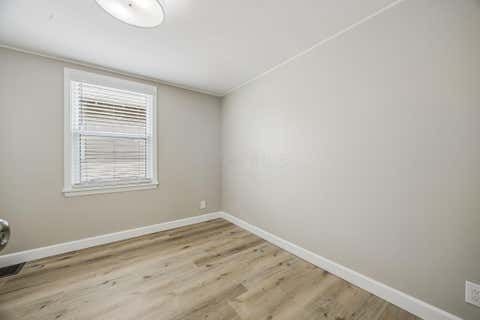 Tiny photo for 575 Chestershire Road, Columbus, OH 43204 (MLS # 226025904)