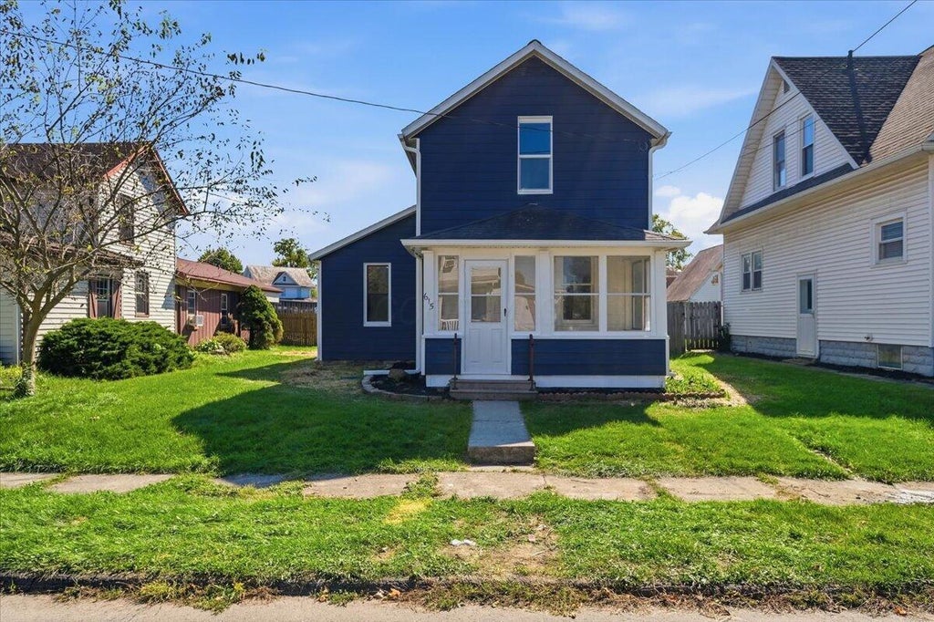 Photo of 615 E Oakwood Avenue, Bucyrus, OH 44820 (MLS # 226037365)
