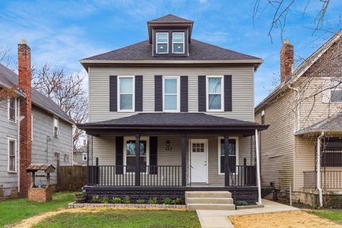 Photo of 557 E Gates Street, Columbus, OH 43206 (MLS # 226009424)