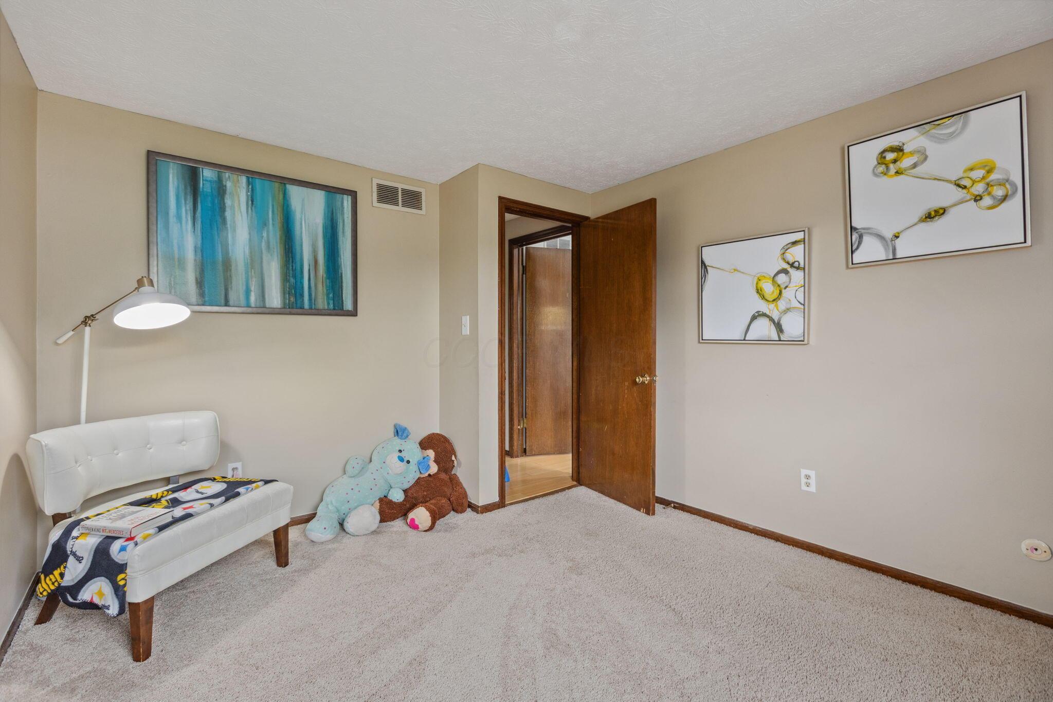 6897 Roundelay Road, Reynoldsburg, Ohio image 37
