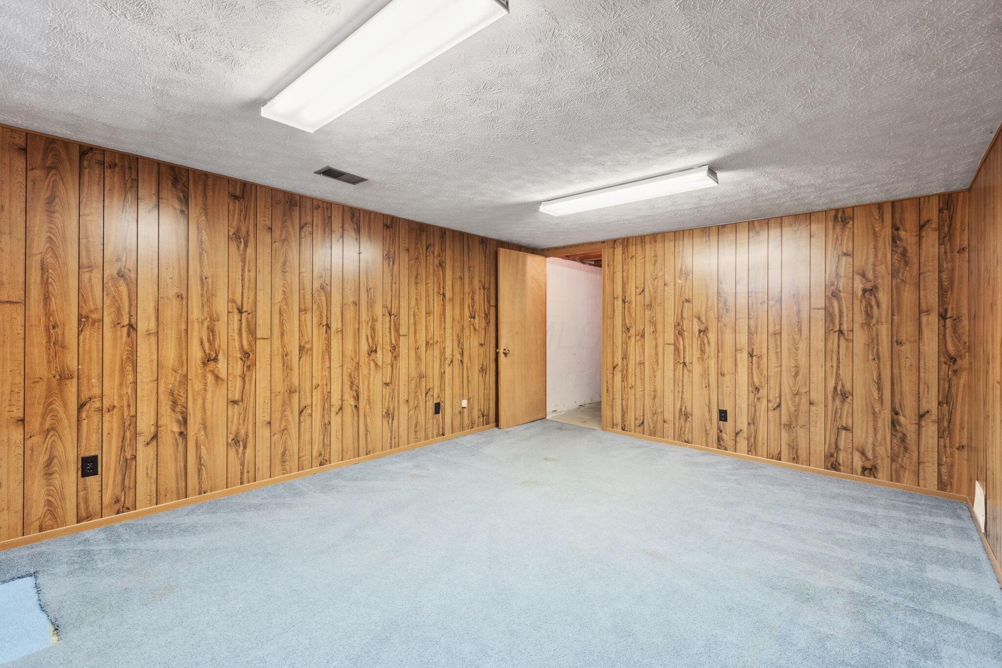 6897 Roundelay Road, Reynoldsburg, Ohio image 42