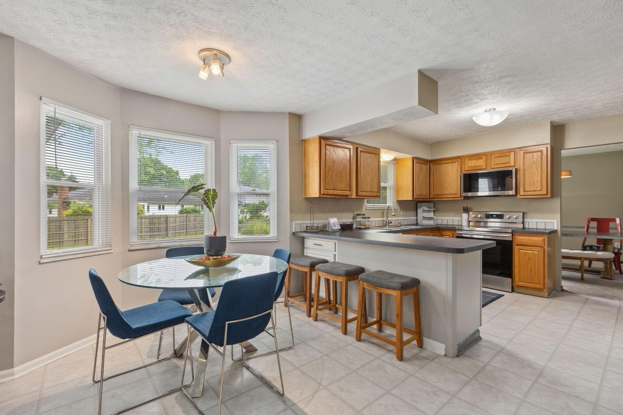 6897 Roundelay Road, Reynoldsburg, Ohio image 15