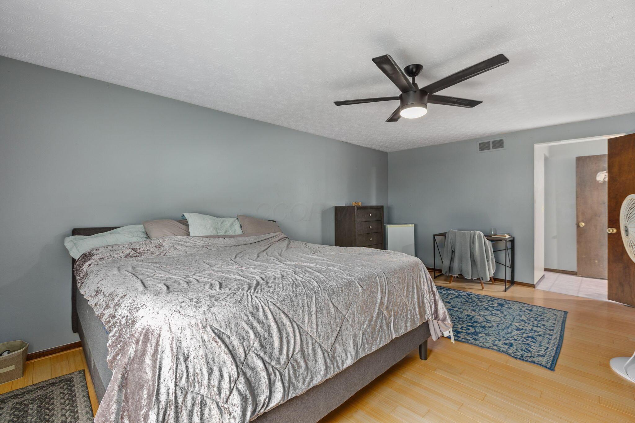 6897 Roundelay Road, Reynoldsburg, Ohio image 24