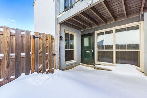 Tiny photo for 1126 Merrimar Circle N H #H, Columbus, OH 43220 (MLS # 226002918)