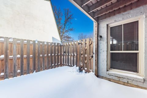 Tiny photo for 1126 Merrimar Circle N H #H, Columbus, OH 43220 (MLS # 226002918)