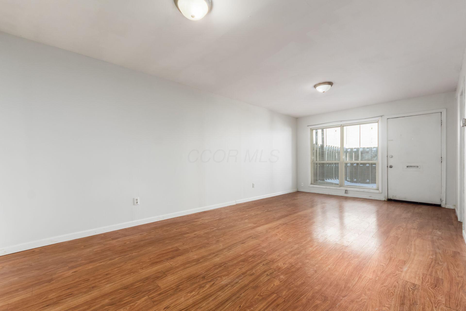 1126 Merrimar Circle N H