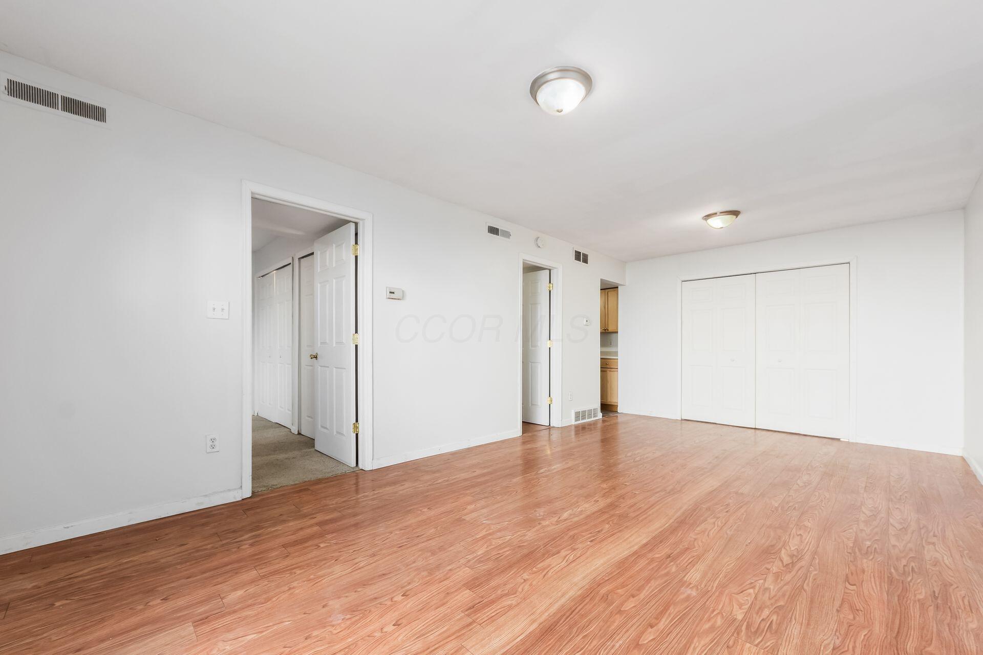 1126 Merrimar Circle N H