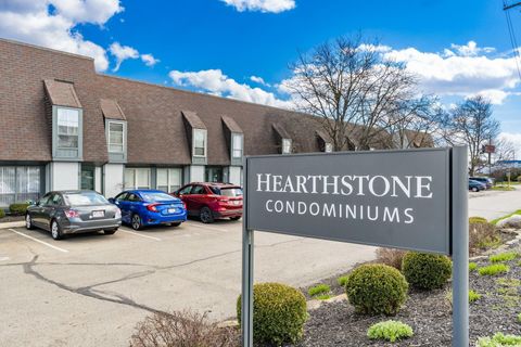 Tiny photo for 1126 Merrimar Circle N H #H, Columbus, OH 43220 (MLS # 226002918)