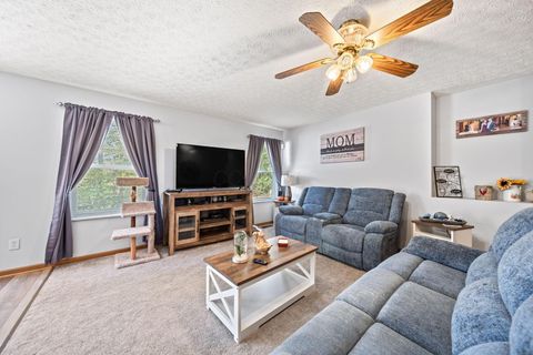 Tiny photo for 9054 Jackies Bend, Reynoldsburg, OH 43068 (MLS # 225039477)