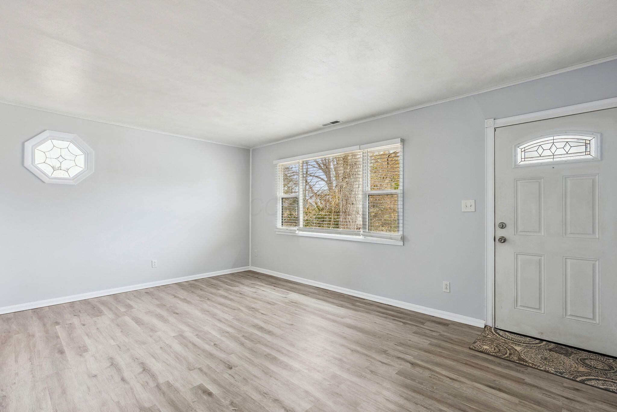 336 E Plum Street, Westerville, Ohio image 4