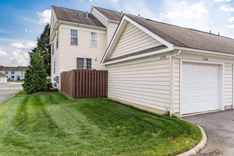 Tiny photo for 6358 Needletail Road 27 #27, Columbus, OH 43230 (MLS # 226037170)