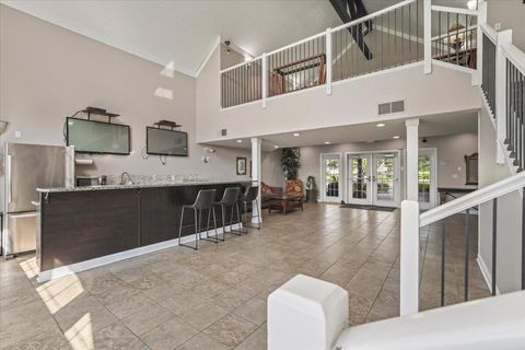 Tiny photo for 7043 Monarchos Drive 13 #13, New Albany, OH 43054 (MLS # 226023766)