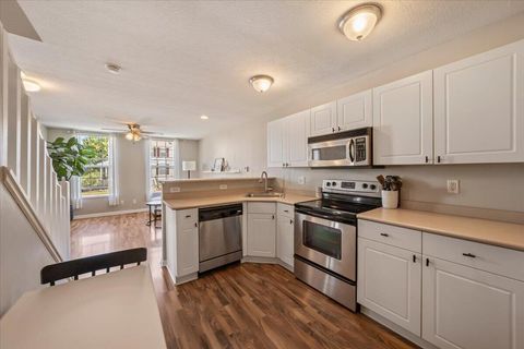 Tiny photo for 7043 Monarchos Drive 13 #13, New Albany, OH 43054 (MLS # 226023766)