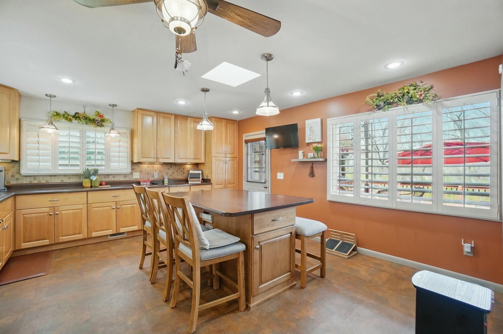 404 Roseland Avenue, Springfield, Ohio image 12