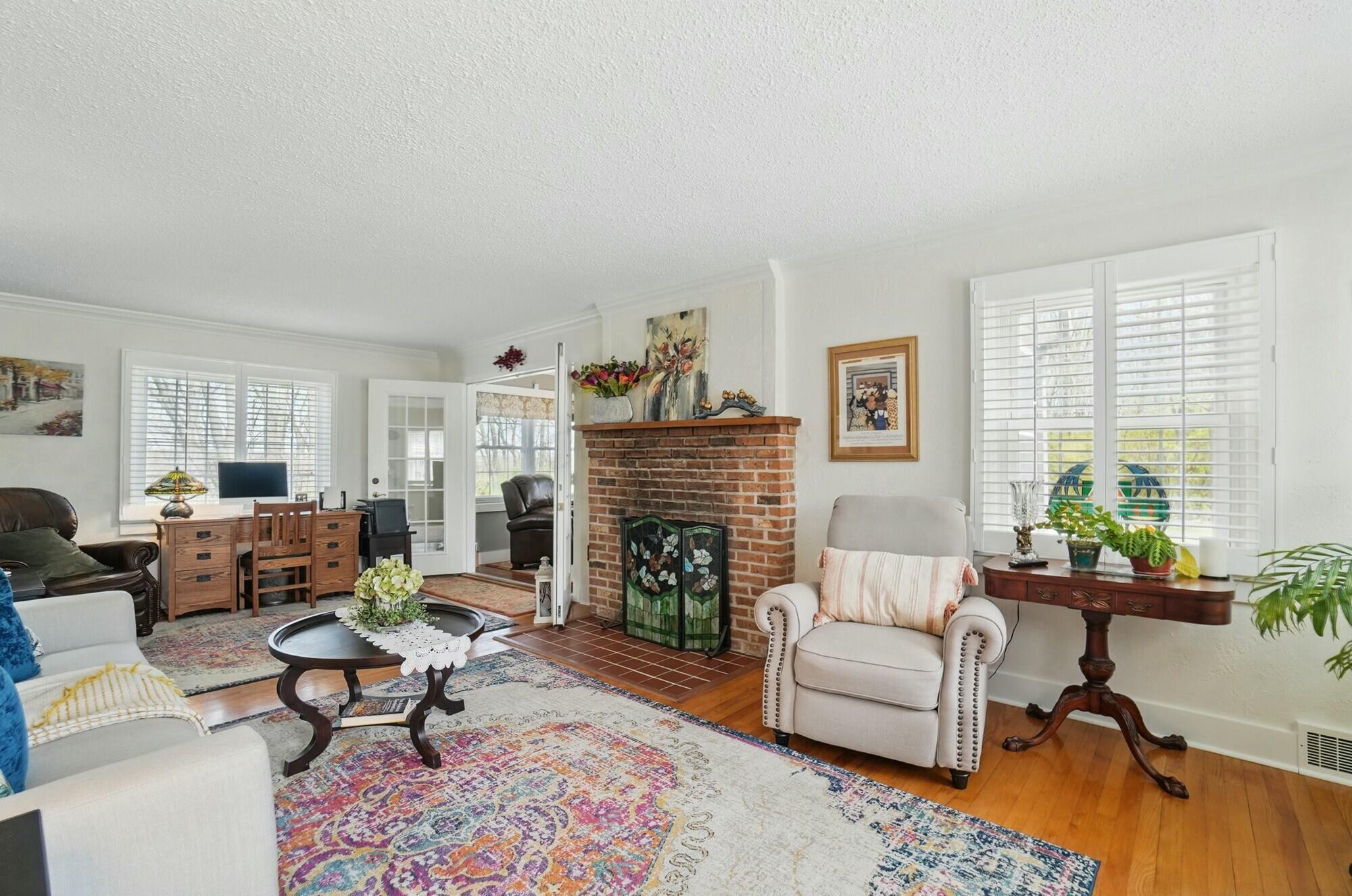 404 Roseland Avenue, Springfield, Ohio image 5