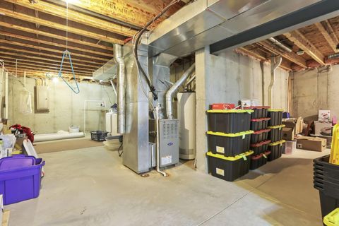 Tiny photo for 876 Greenwood Lane, Trenton, OH 45067 (MLS # 226003524)