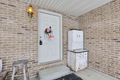 Tiny photo for 876 Greenwood Lane, Trenton, OH 45067 (MLS # 226003524)