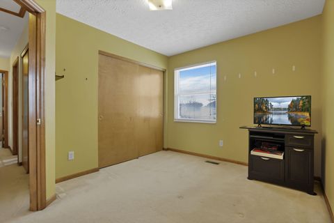 Tiny photo for 876 Greenwood Lane, Trenton, OH 45067 (MLS # 226003524)