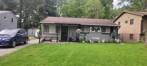 Photo of 3484 E Deshler Avenue, Columbus, OH 43227 (MLS # 226015335)
