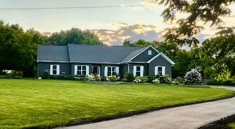 Photo of 6377 Harrisburg Georgesville, Grove City, OH 43123 (MLS # 226033953)