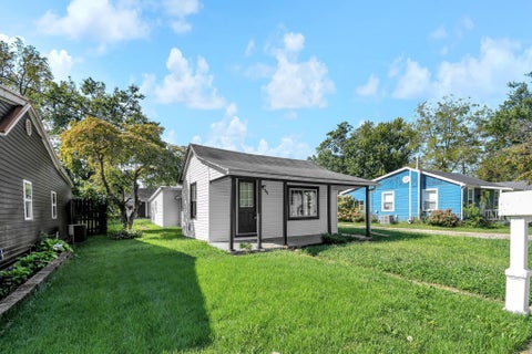 Photo of 859 Jones Avenue, Newark, OH 43055 (MLS # 226034978)