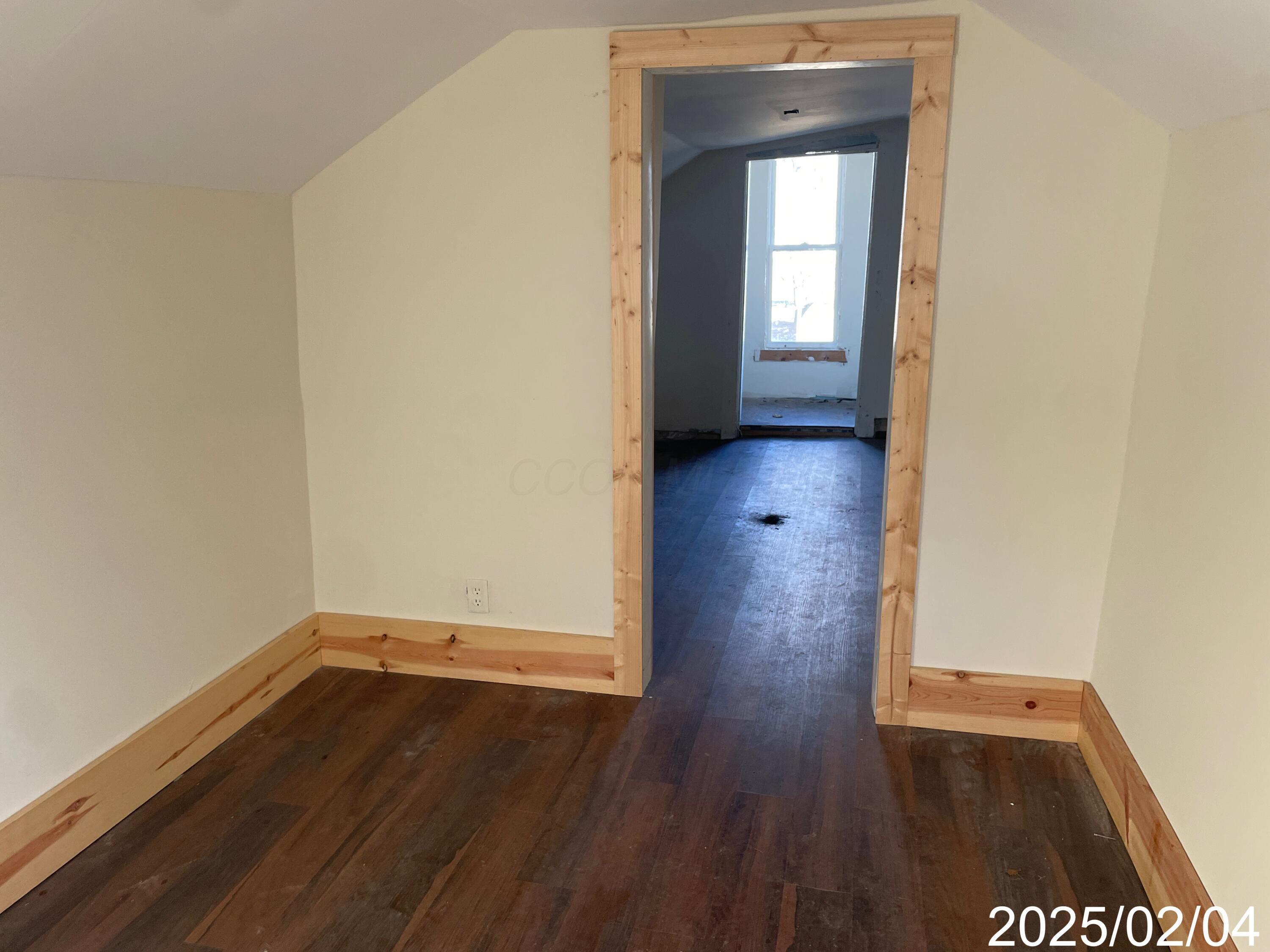 33 N 10th Street, Newark, Ohio image 11