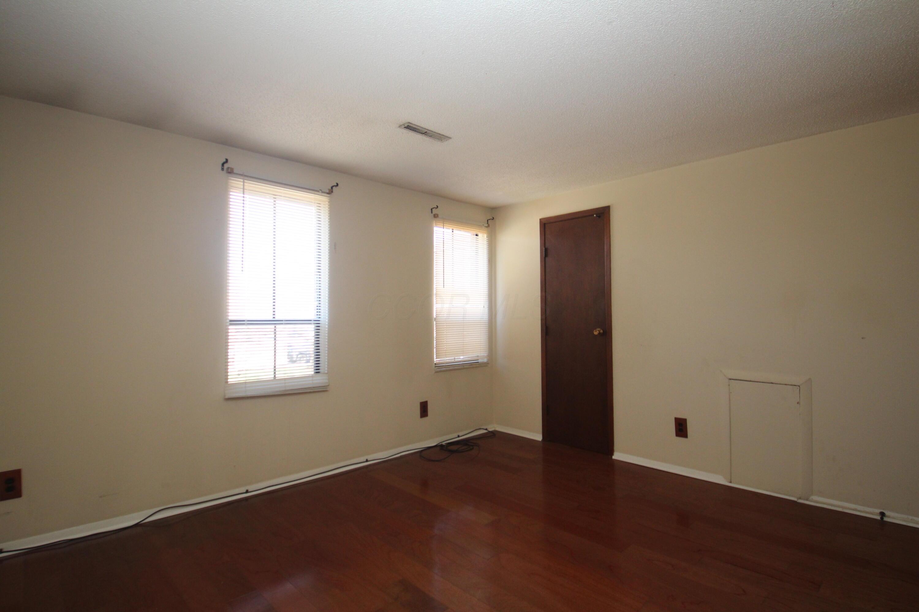5911 Hallworth Avenue #B, Columbus, Ohio image 13