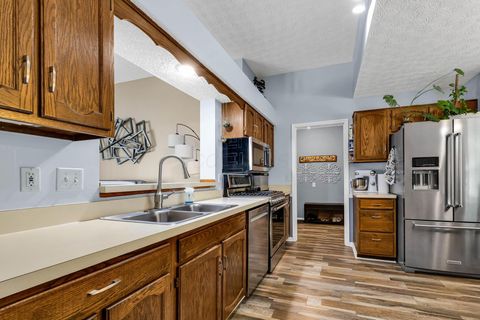 Tiny photo for 2961 Stone Mountain Drive, Pickerington, OH 43147 (MLS # 225037748)